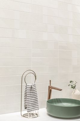Patch Opera Branco Ceramic Wall Tile - 4 x 16 in. - The Tile Shop